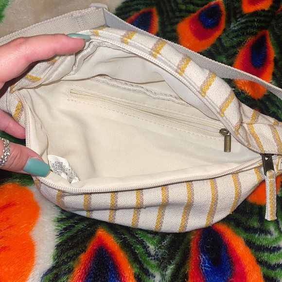 Roxy Fanny pack - Picture 2 of 3